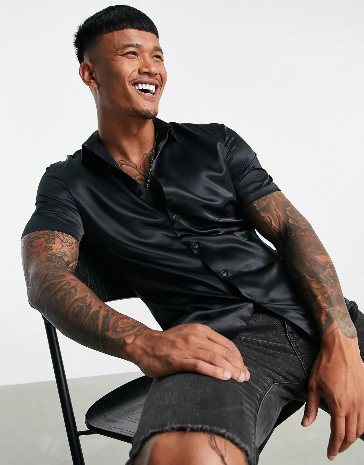 SKINNY BLACK